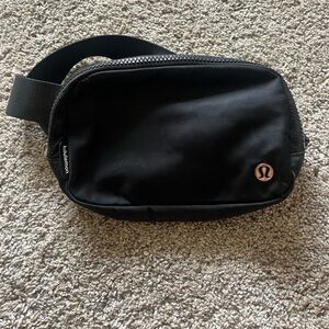 Lululemon belt bag